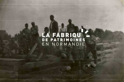 Charpentiers, pionniers de la Wehrmacht lors de travaux de construction d'un quai de déchargement proche de la gare Bayeux