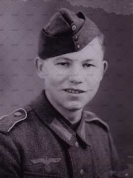 Portrait d'un jeune soldat allemand