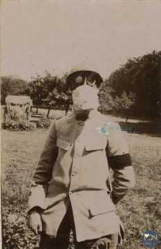 1916, masque à gaz