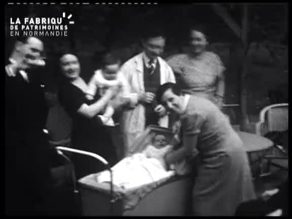 1935, enfance